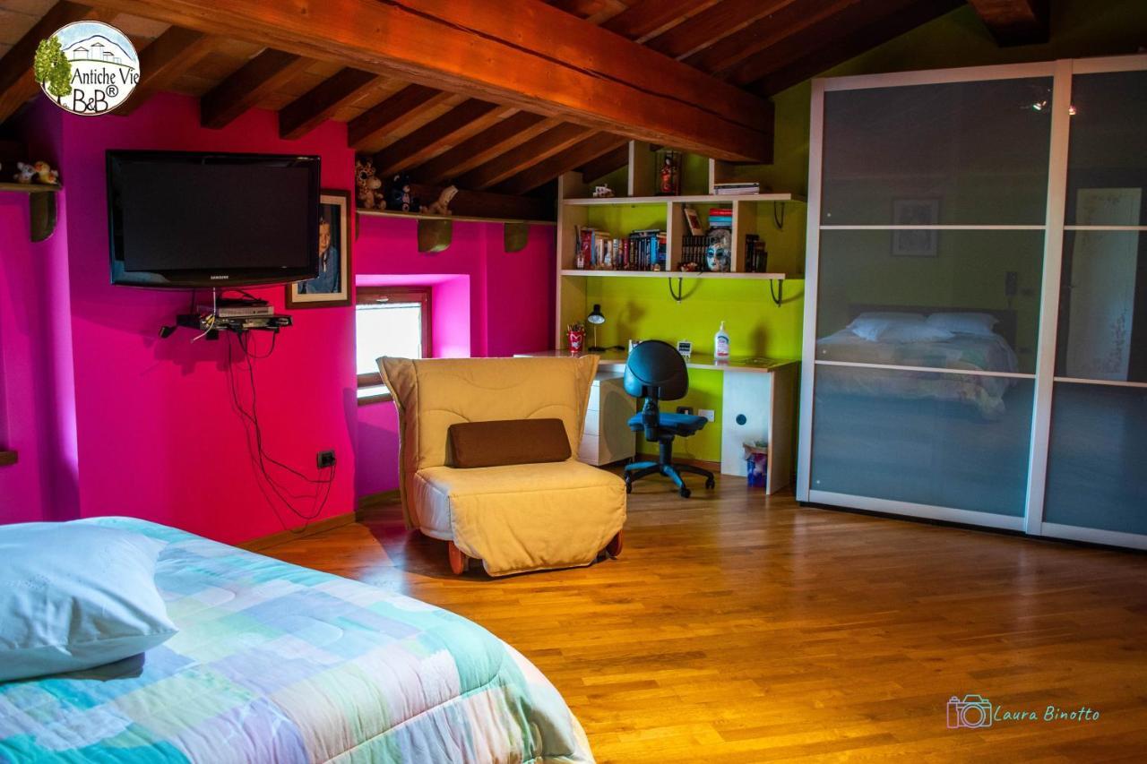 Antiche Vie B&B Serramazzoni Eksteriør billede