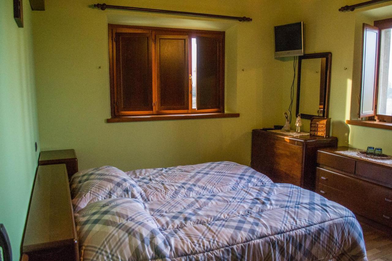 Antiche Vie B&B Serramazzoni Eksteriør billede