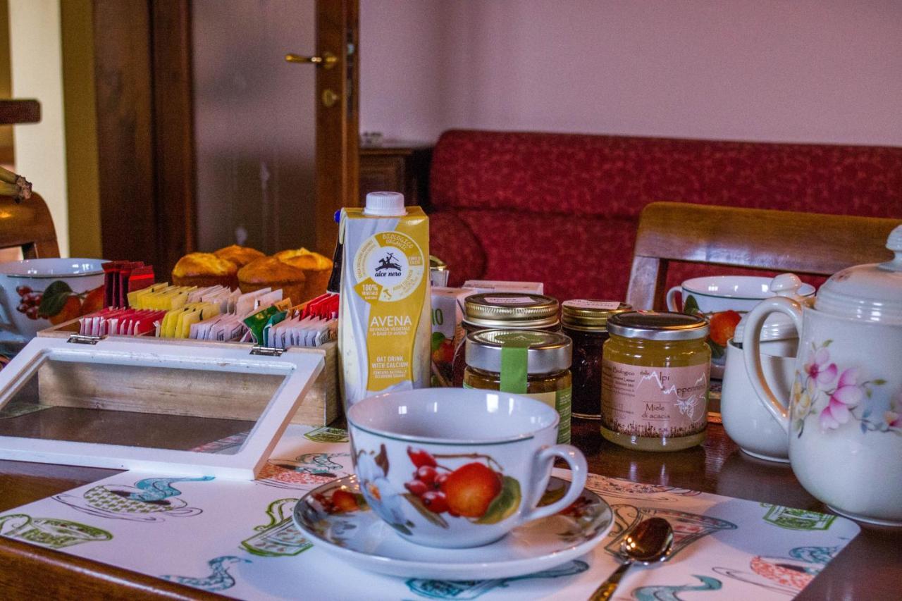Antiche Vie B&B Serramazzoni Eksteriør billede